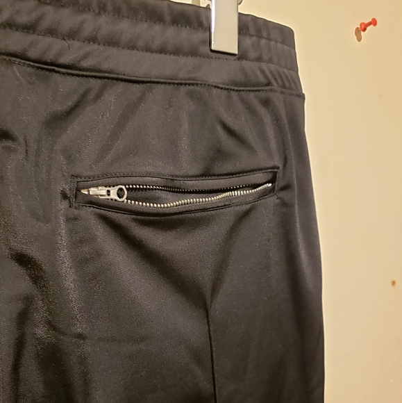 🦋UNISEX H&M X Pride Rainbow Jogger Track Pant - Picture 4 of 5